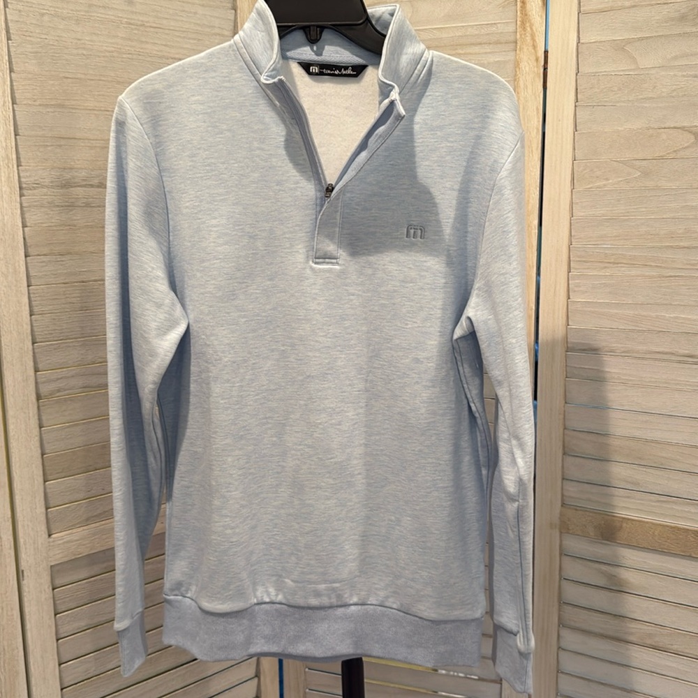 Travis Mathew 1/4 zip Pullover NWOT Size S